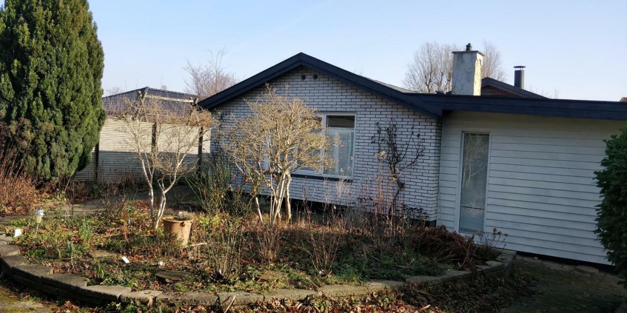 Mini-Apartment In The Flowerbed Søborg Exterior foto